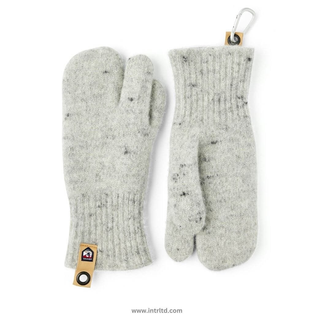 Outdoor & Skiing Gloves (3) Outdoor & Skiing Gloves 1003 - Image 1